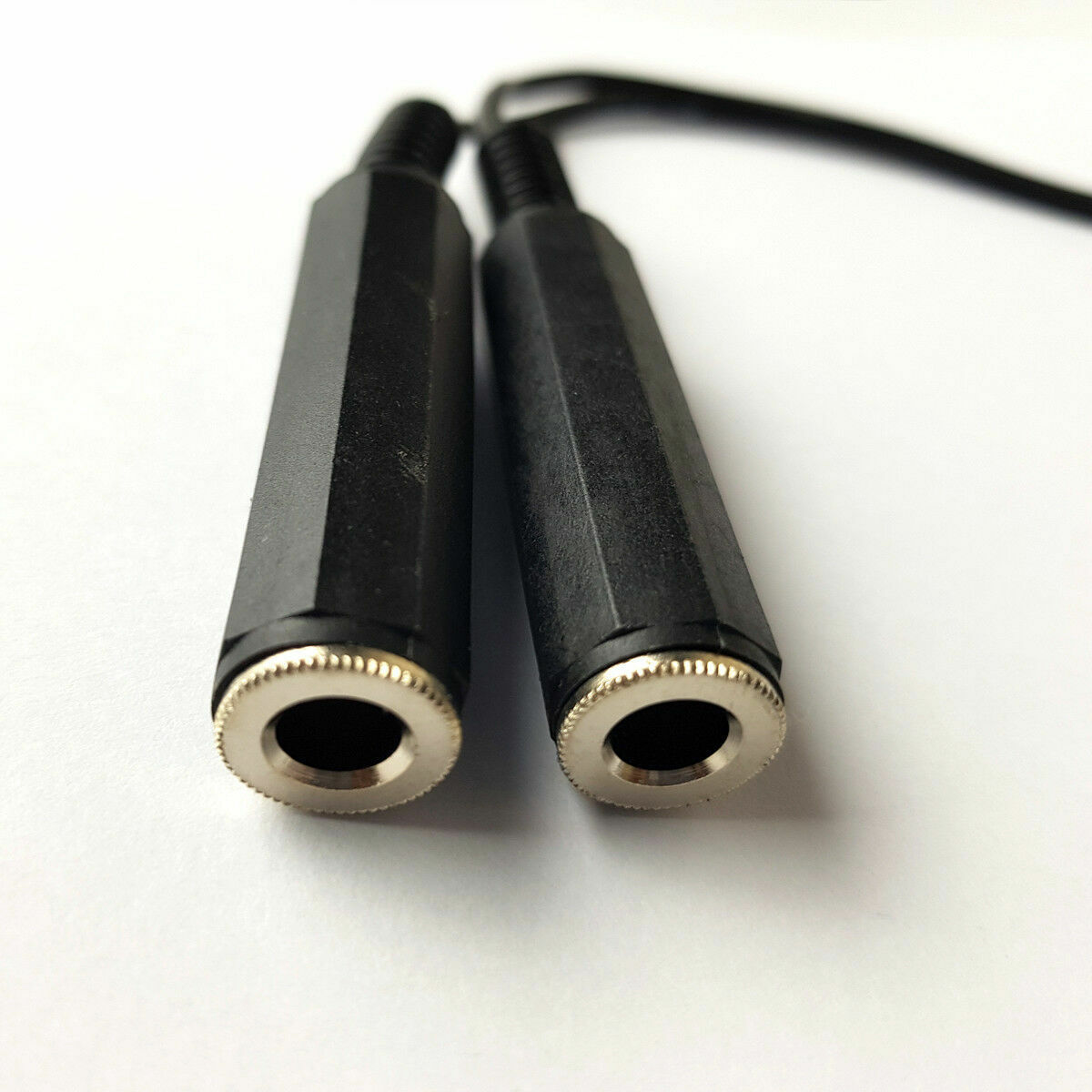 635mm-Stereo-Splitter-Cable-14-Plug-To-2-x-Jack-Socket-Headphone-Adapter-253973185634-3.jpg